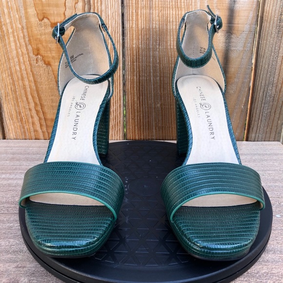 NEW Chinese Laundry Croc Embossed Block Heel Pumps - Picture 3 of 7